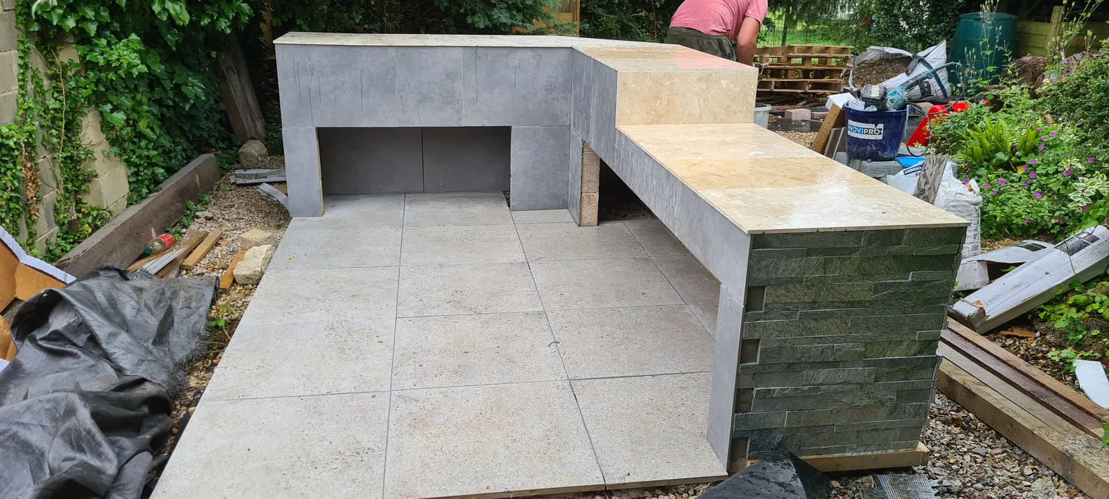 Outdoor Kitchen & BBQ Area – Bath