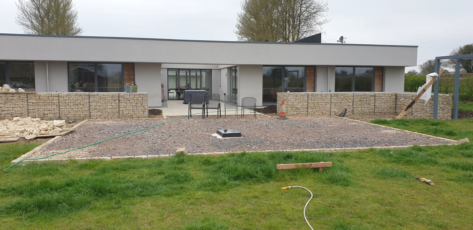 Modern Extension with Gabion Walls – photo 2
