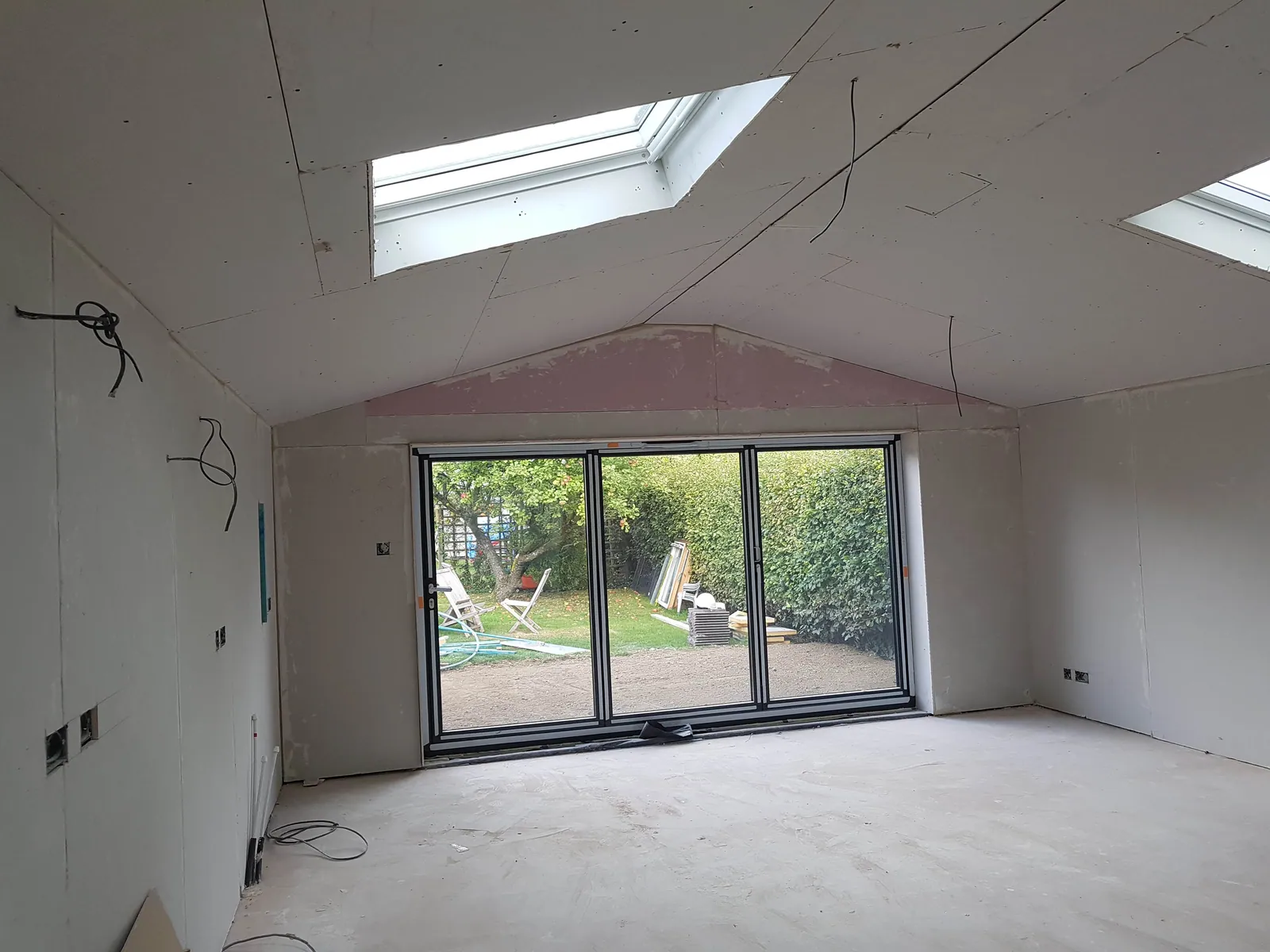 Garden Room with Vaulted Ceiling – photo 2