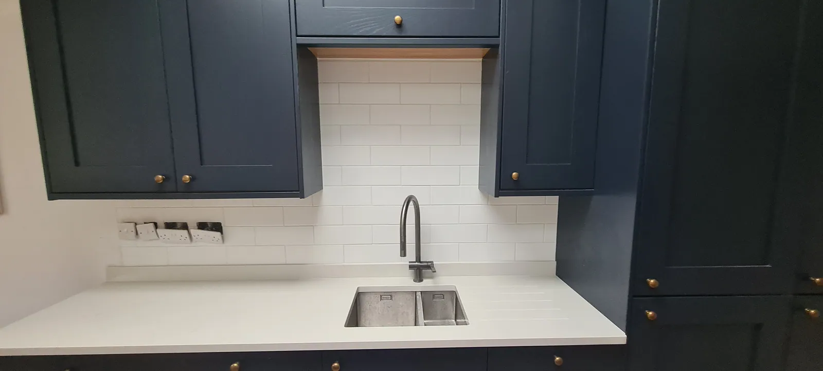 Navy Shaker Kitchen Renovation – photo 4