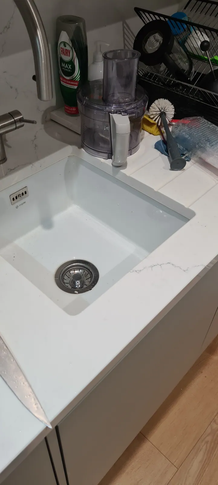 Handleless White Kitchen – photo 6